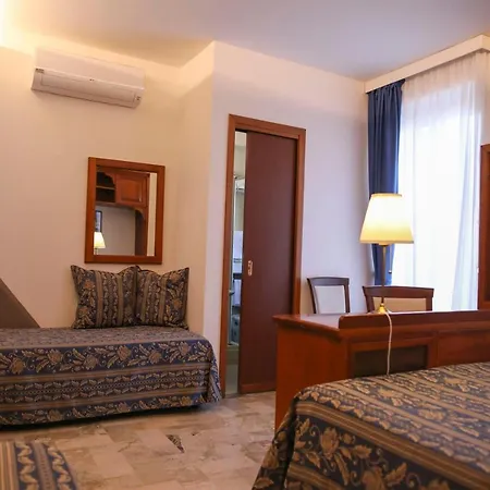 La Giara 3* Cefalù
