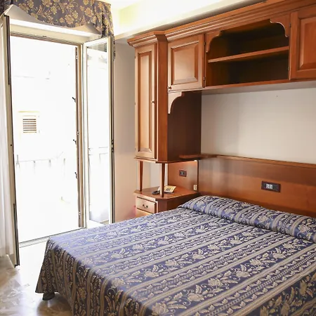 La Giara Hotel 3*